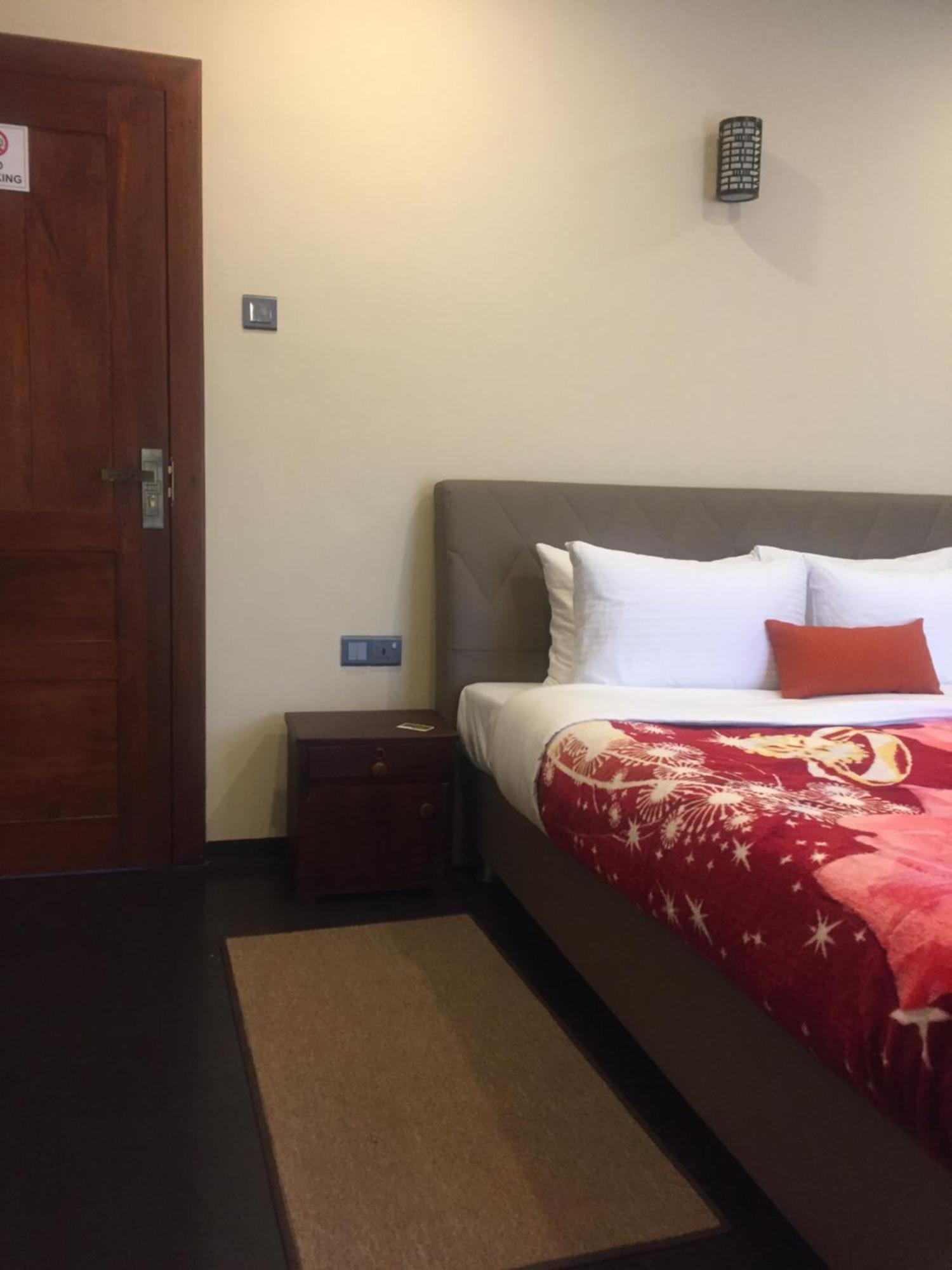 Suriya Guest Otel Nuwara Eliya Dış mekan fotoğraf